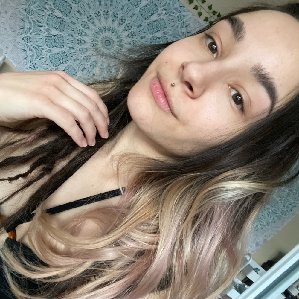 Meet your Posher, Ayça